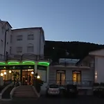 Hotel Fini