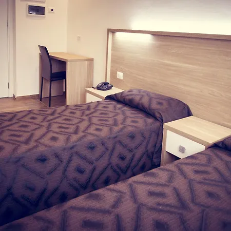 Fini Hotel 3*