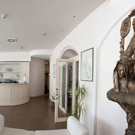 Hotel Fini 3*