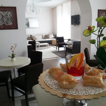 Fini Hotel 3*