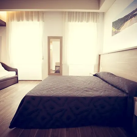 Hotel Fini