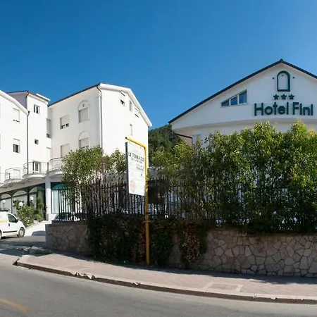 Fini Hotell 3*